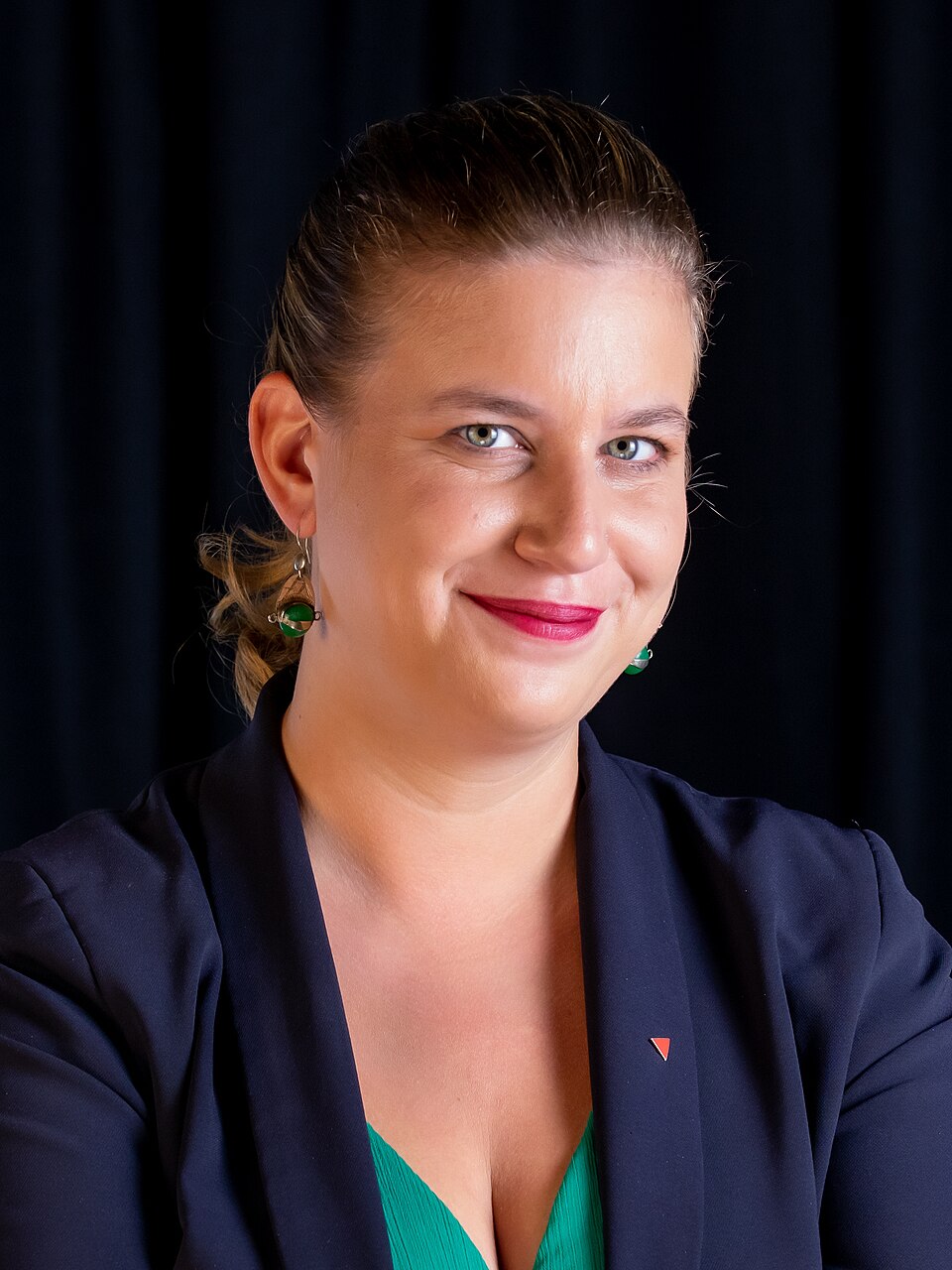 Portrait de Mathilde Panot